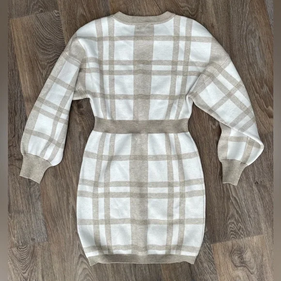 Lena thick beige Neutral Plaid Sweater Dress Size S Cozy Cottagecore - Picture 6 of 6